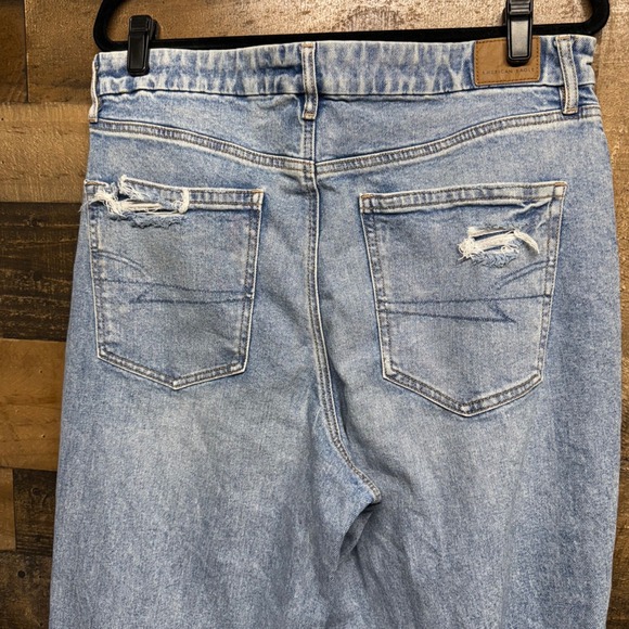 American Eagle Outfitters Womens Light Wash Distressed Wide Leg Jeans Sz 16 Long - Picture 6 of 9